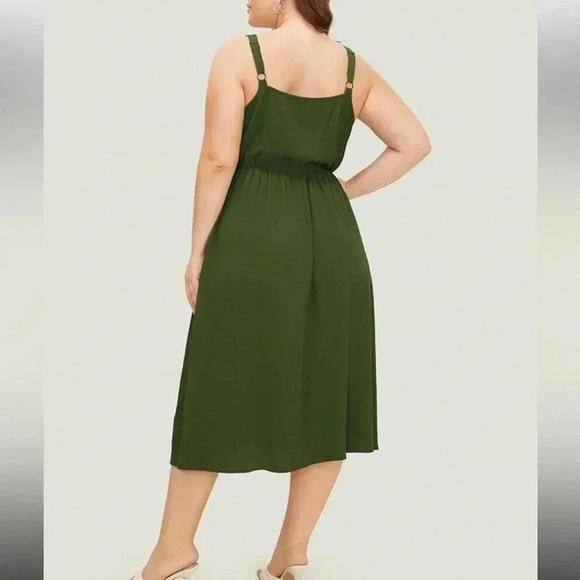 NWT!Army green crisscross spaghetti strap split hem dress size 26 or 4X - Picture 4 of 10